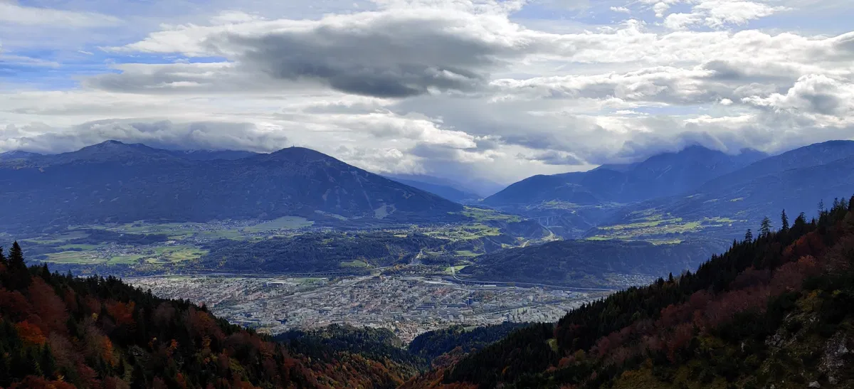 Blick auf Innsbruck vom Innsbrucker Klettersteig