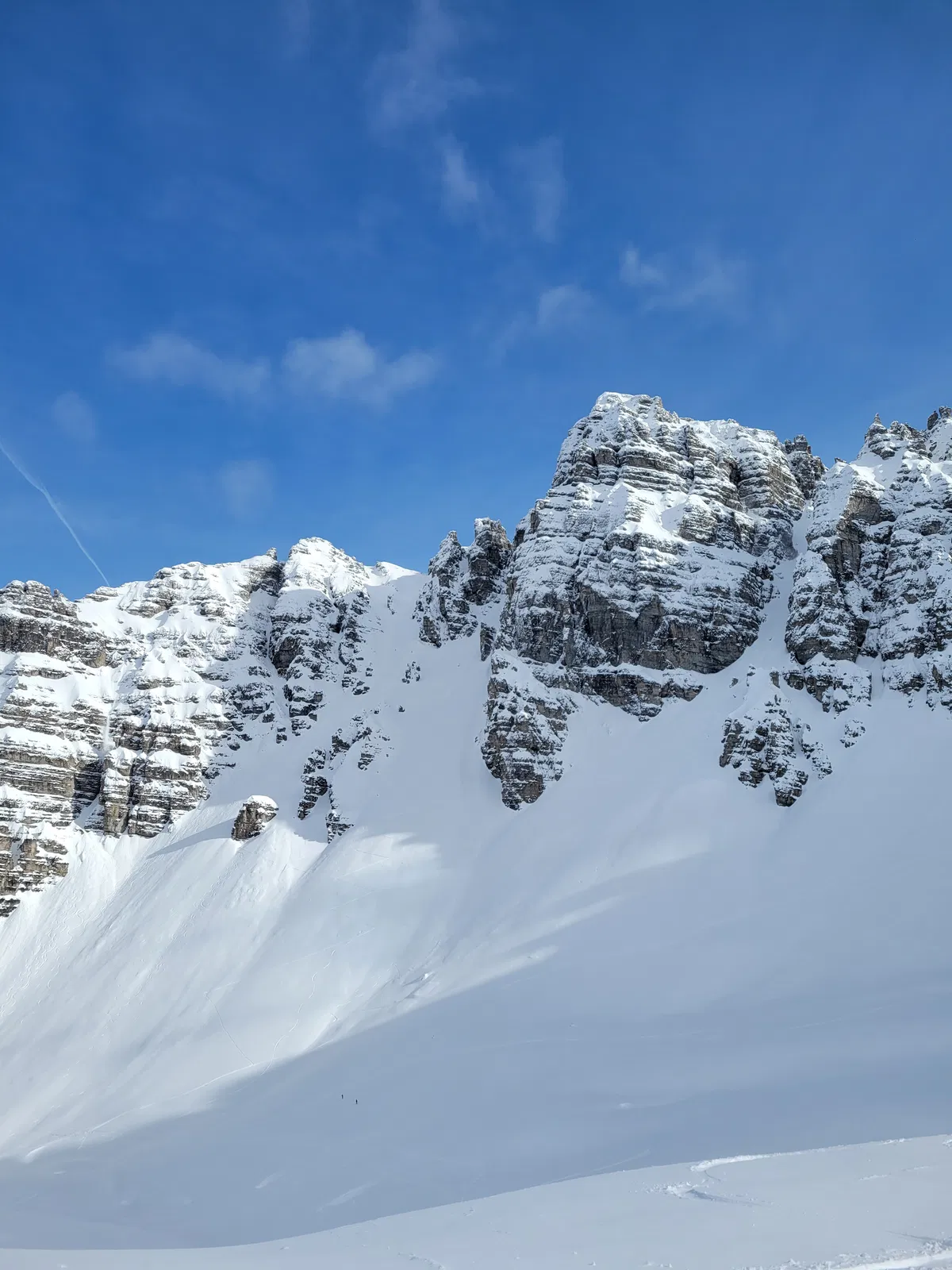 Blick auf die Marcheisenspitze in den Kalkköglen beim Freeriden