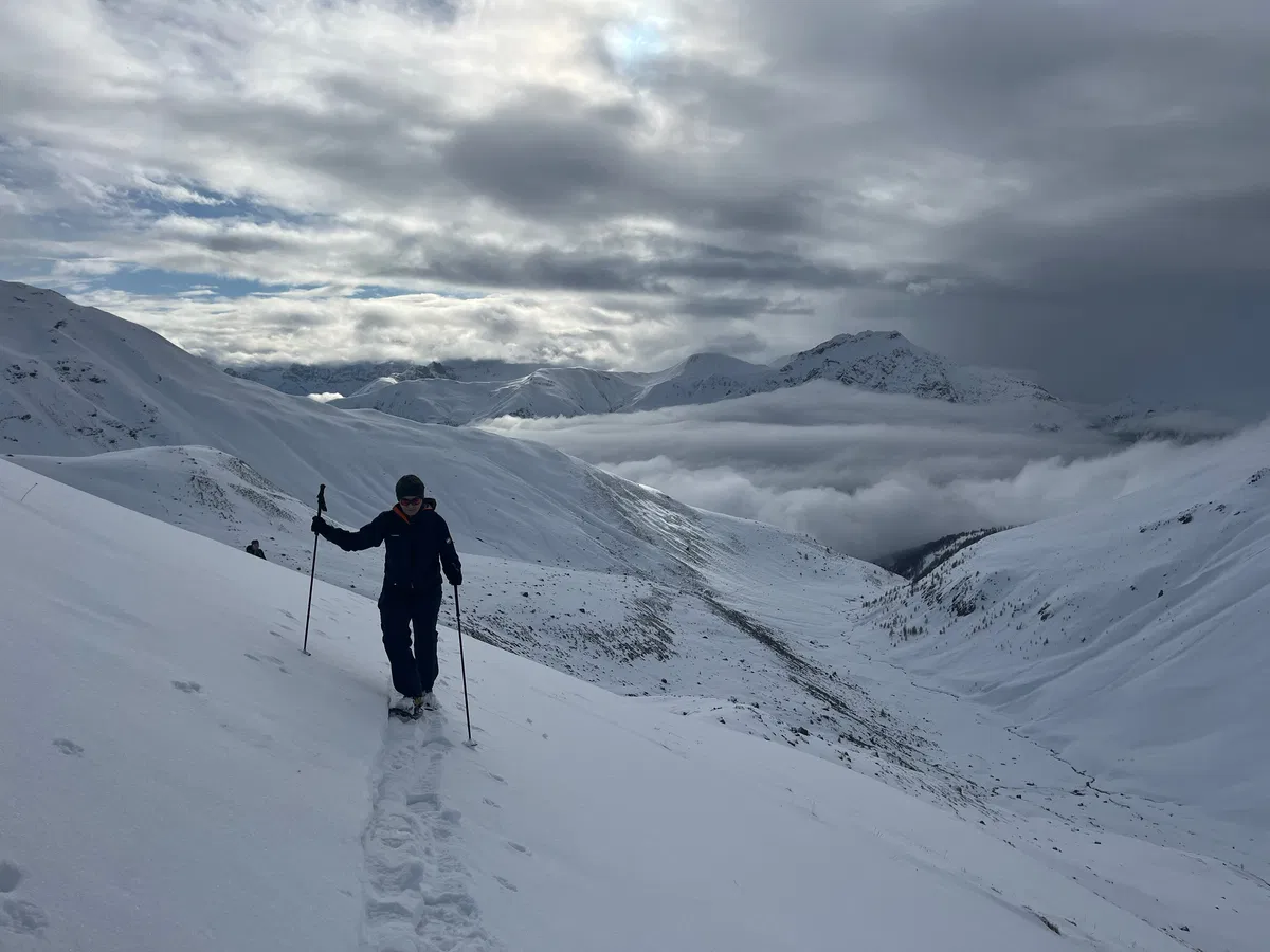 Teambuilding im Schnee – Wintererlebnis mit den Innsbrucker Bergführern